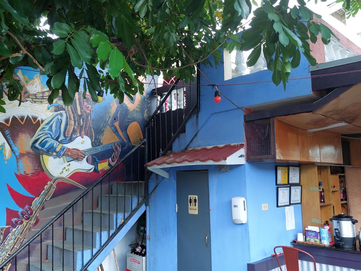 Dancehall Hostel キングストン エクステリア 写真
