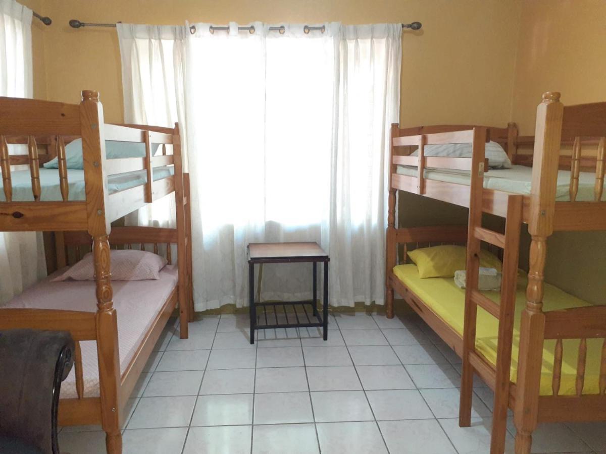 Dancehall Hostel キングストン エクステリア 写真